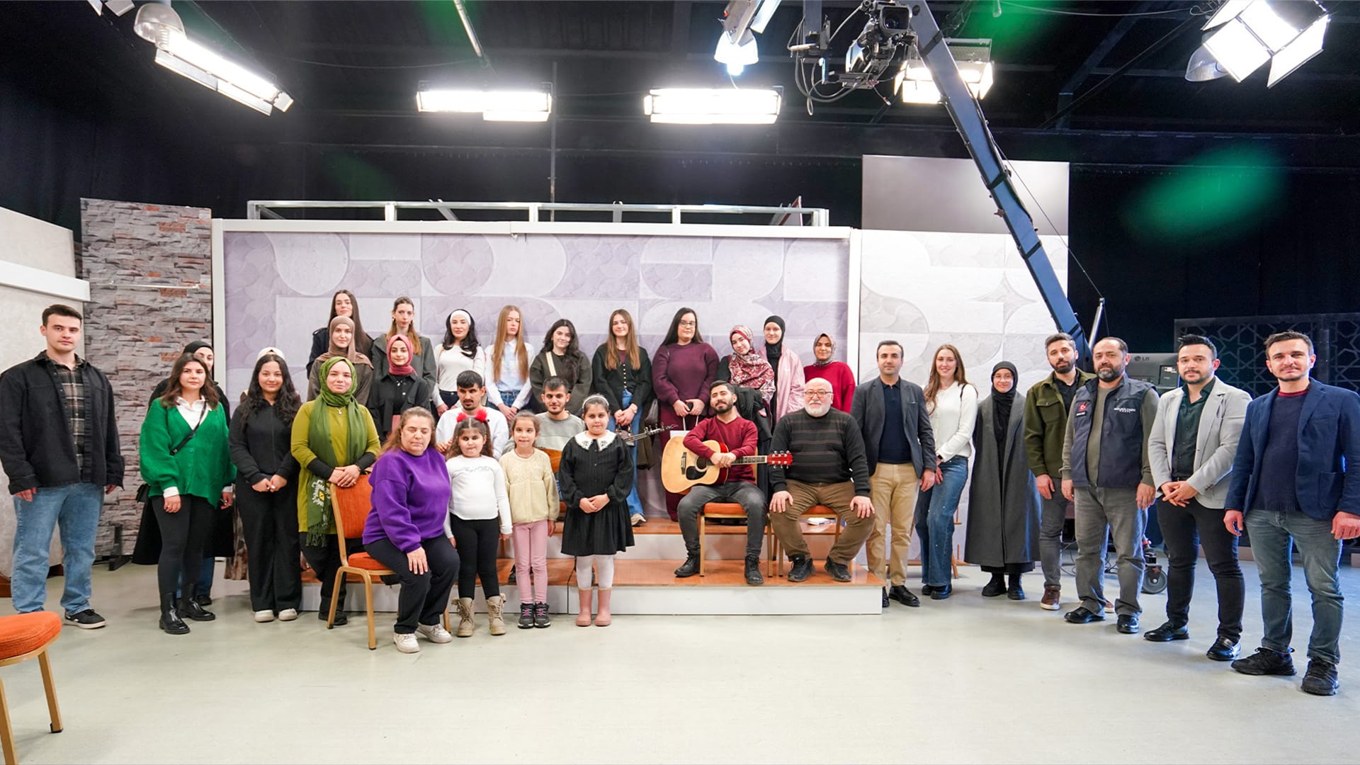 Dijital Denge: Gençlik ve Teknoloji